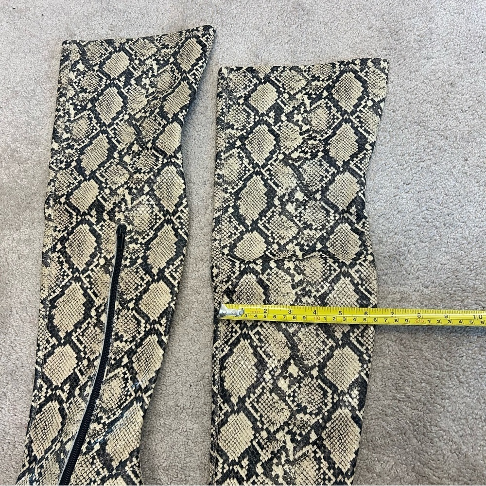 Design concept studio cream black snake print thigh high over the knee boots NWT - Picture 11 of 14
